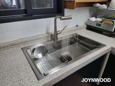 설치 완료된 사각싱크볼과 수전